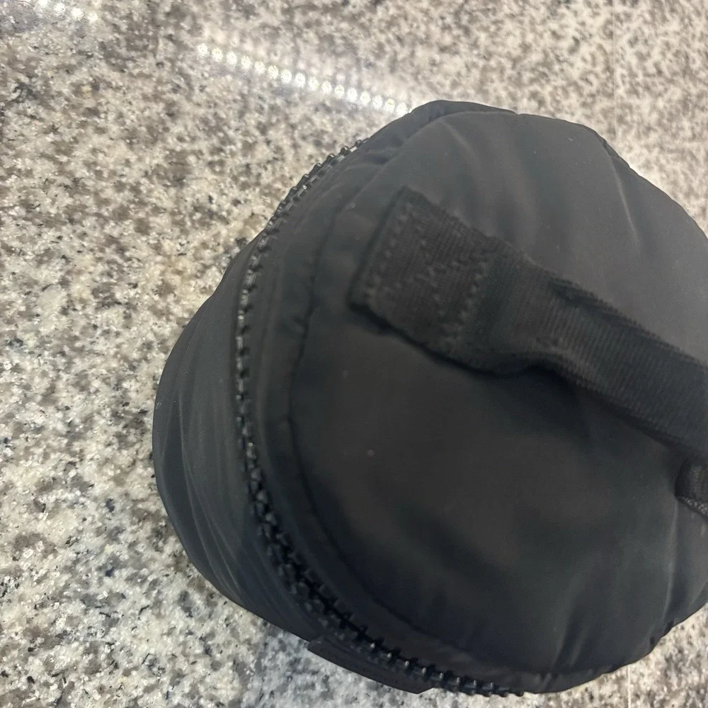 Dagne Dover good preowned